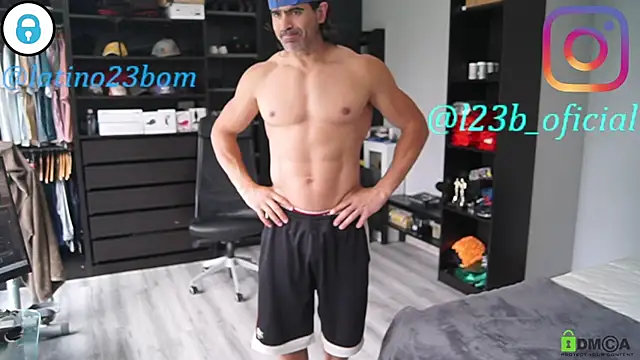 Snapshot of samricci21 chatting on 1, 5, 2026 samricci21 online show from 1, 5, 2026