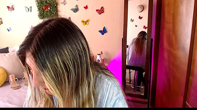 Jolie-Mature online show from 8, 4, 2026