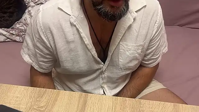 Snapshot of TigerOne19 chatting on 18, 11, 2025 TigerOne19 online show from 18, 11, 2025