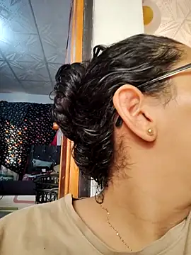 DanielleEvans  online show from 22, 2, 2025