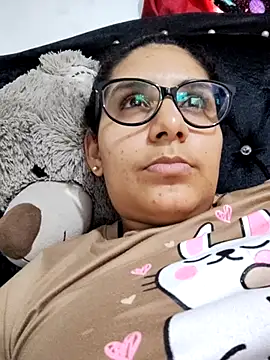 DanielleEvans  online show from 24, 2, 2025