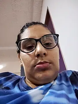 DanielleEvans  online show from 21, 3, 2025