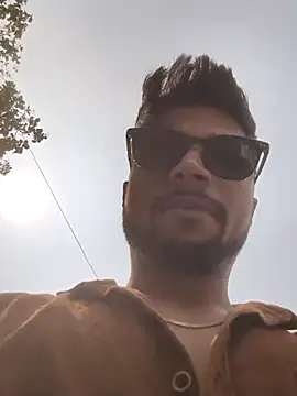  IRRESISTIBLE  online show from 10, 3, 2026