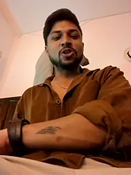Snapshot of _IRRESISTIBLE_ chatting on 29, 4, 2026 IRRESISTIBLE online show from 29, 4, 2026