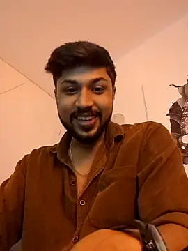 Snapshot of _IRRESISTIBLE_ chatting on 17, 5, 2026 IRRESISTIBLE online show from 17, 5, 2026