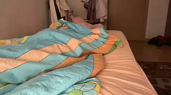 Lamonteik online show from 6, 3, 2025