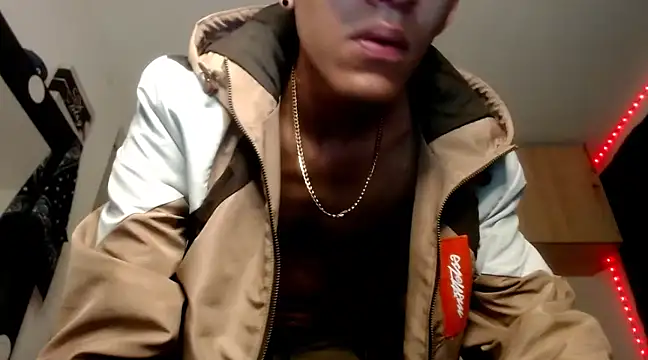 Snapshot of Samuel_Suarez chatting on 15, 2, 2025 Samuel Suarez online show from 15, 2, 2025