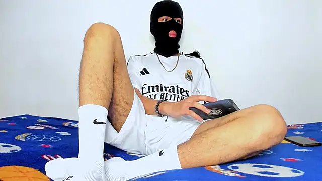 Snapshot of Samuel_Suarez chatting on 5, 11, 2025 Samuel Suarez online show from 5, 11, 2025