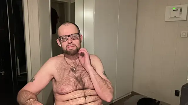 FABIOGLASSES online show from 17, 11, 2025