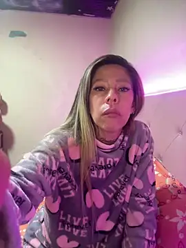 Karly moon online show from 23, 3, 2025