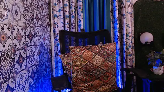 The Divine Love online show from 19, 4, 2026