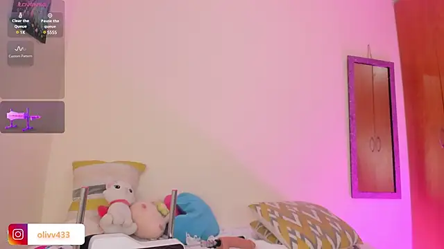 Snapshot of olivia__s chatting on 24, 1, 2025 olivia s online show from 24, 1, 2025