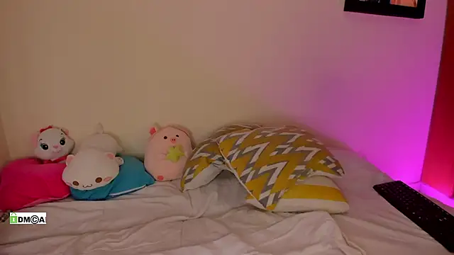 Snapshot of olivia__s chatting on 21, 10, 2025 olivia s online show from 21, 10, 2025