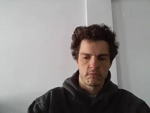 Snapshot of HeteroOli chatting on 17, 5, 2026 HeteroOli online show from 17, 5, 2026