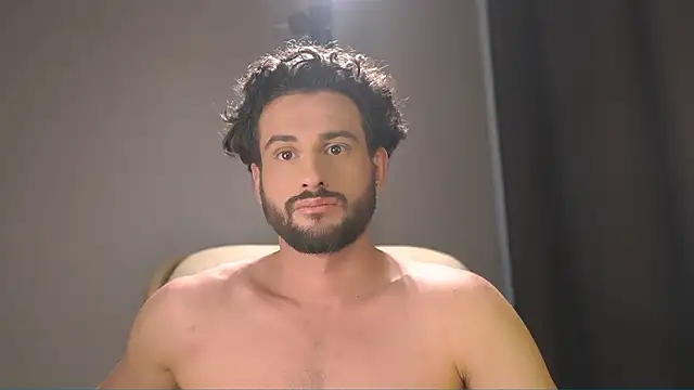 Snapshot of Keen___Luckystrike chatting on 8, 2, 2026 Keen Luckystrike online show from 8, 2, 2026