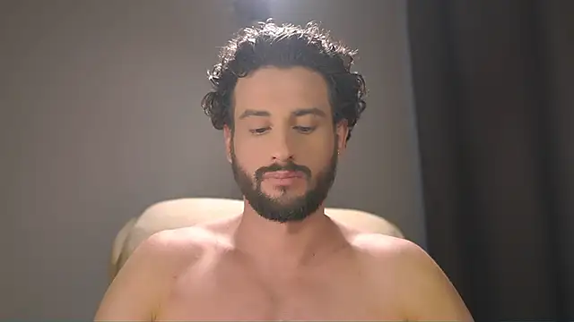 Snapshot of Keen___Luckystrike chatting on 9, 2, 2026 Keen Luckystrike online show from 9, 2, 2026