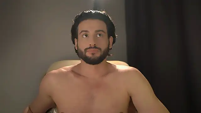 Snapshot of Keen___Luckystrike chatting on 3, 3, 2026 Keen Luckystrike online show from 3, 3, 2026