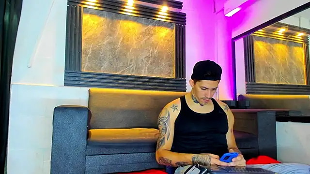 Snapshot of yeckodream chatting on 18, 11, 2025 yeckodream online show from 18, 11, 2025