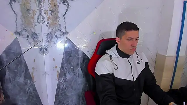 Snapshot of yeckodream chatting on 2, 12, 2025 yeckodream online show from 2, 12, 2025