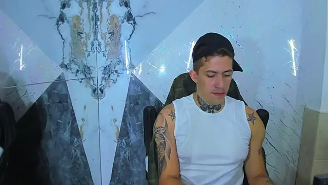 Snapshot of yeckodream chatting on 20, 12, 2025 yeckodream online show from 20, 12, 2025