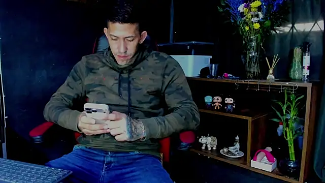 Snapshot of yeckodream chatting on 19, 4, 2026 yeckodream online show from 19, 4, 2026