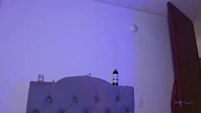 Red-moon1 online show from 6, 2, 2025