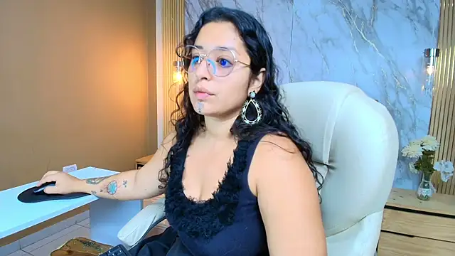 Snapshot of sophiaamethystt chatting on 22, 7, 2026 sophiaamethystt online show from 22, 7, 2026
