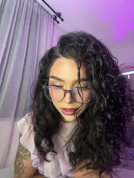 Samantha Bernardo online show from 13, 7, 2026
