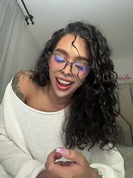 Samantha Bernardo online show from 23, 7, 2026