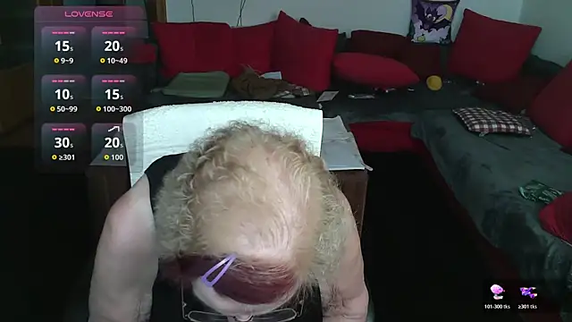 Snapshot of HeisseomaOriginal chatting on 6, 11, 2025 HeisseomaOriginal online show from 6, 11, 2025