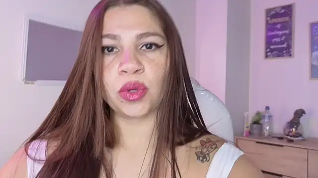 Snapshot of bluee_hazell chatting on 16, 7, 2026 bluee hazell online show from 16, 7, 2026