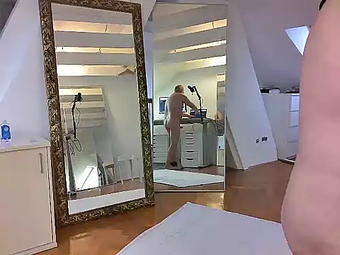 Snapshot of tobi_jerker chatting on 2, 1, 2025 tobi jerker online show from 2, 1, 2025