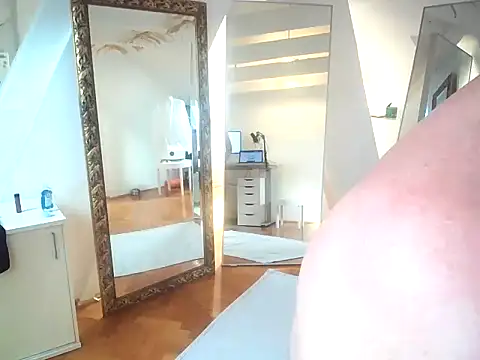 Snapshot of tobi_jerker chatting on 13, 9, 2025 tobi jerker online show from 13, 9, 2025