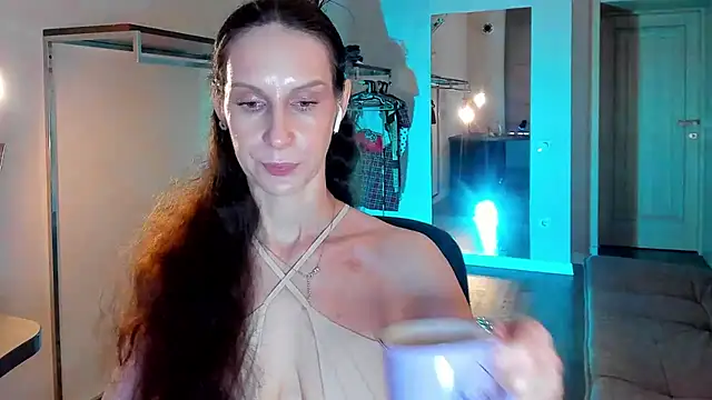 Mila Anders online show from 31, 3, 2026