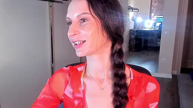 Snapshot of Mila_Anders chatting on 25, 5, 2026 Mila Anders online show from 25, 5, 2026