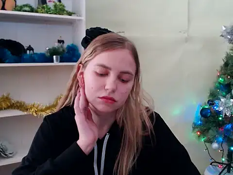 Snapshot of klerkarina chatting on 6, 12, 2024 klerkarina online show from 6, 12, 2024