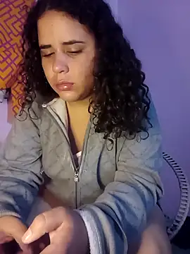 Snapshot of ValeriaSantos- chatting on 9, 2, 2025 ValeriaSantos- online show from 9, 2, 2025
