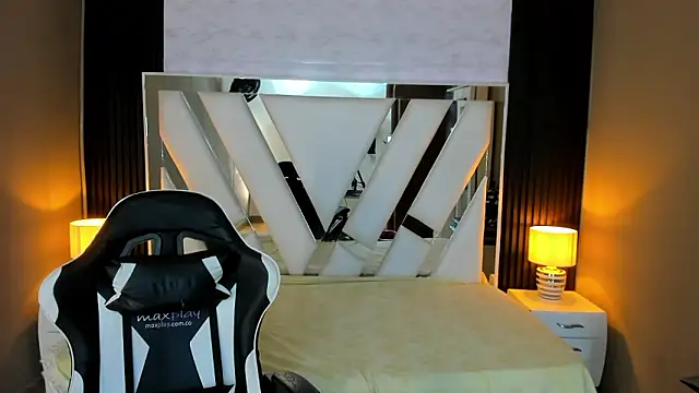 Linda4Petite online show from 14, 2, 2026