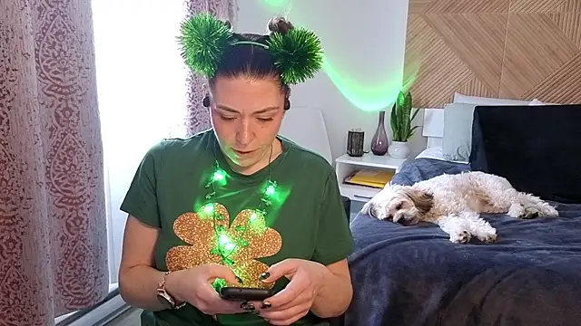 Ellie-L-Elizabeth online show from 17, 3, 2026