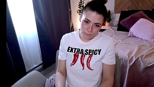 Ellie-L-Elizabeth online show from 23, 4, 2026