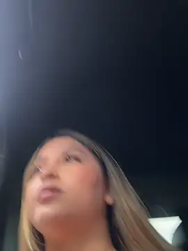 Snapshot of lunablossom_ chatting on 2, 11, 2025 lunablossom online show from 2, 11, 2025