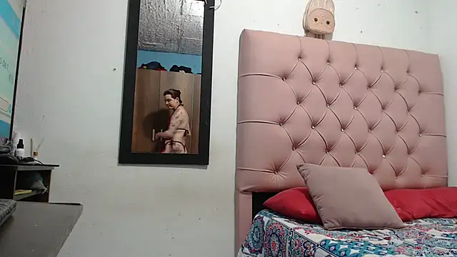 Snapshot of sabrinagee321930 chatting on 18, 12, 2024 sabrinagee321930 online show from 18, 12, 2024