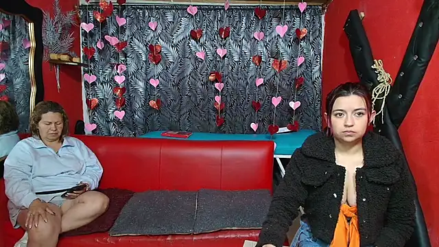 Snapshot of lesbiancuple chatting on 16, 2, 2025 lesbiancuple online show from 16, 2, 2025