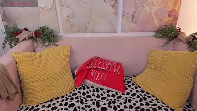 ohmyJuliet online show from 22, 12, 2024