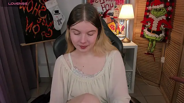 ohmyJuliet online show from 4, 1, 2025