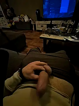 Snapshot of ROMAN2195 chatting on 2, 1, 2025 ROMAN2195 online show from 2, 1, 2025