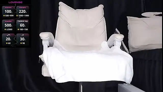 Snapshot of qianqian_ chatting on 25, 11, 2025 qianqian online show from 25, 11, 2025