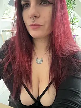 Snapshot of LunaMoongirl chatting on 9, 2, 2026 LunaMoongirl online show from 9, 2, 2026