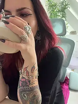 Snapshot of LunaMoongirl chatting on 15, 7, 2026 LunaMoongirl online show from 15, 7, 2026