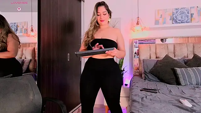 Dulce Morrys online show from 15, 3, 2026